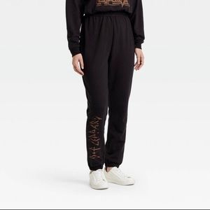 New Without Tags - Women’s Def Leppard Graphic Jogger Pants - Black